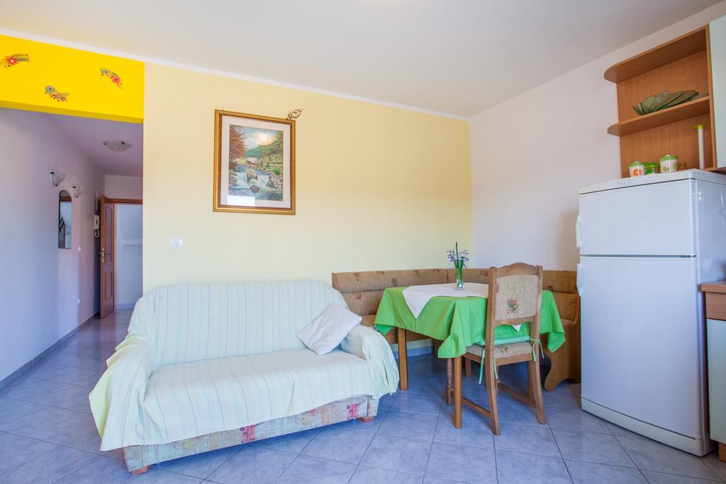 Apartments Tatjana Cres Exterior photo